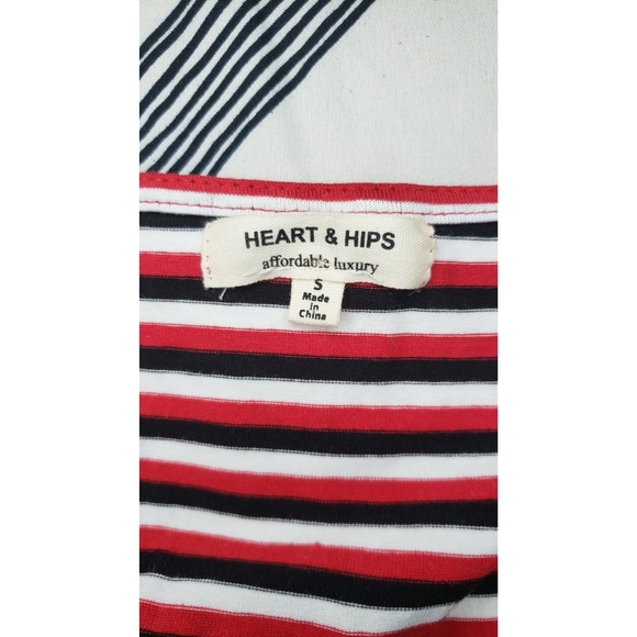 Striped red/white/black  buttons dress - Picture 5 of 5